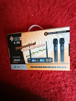 BNK X35 Digital UHF Wireless Microphone System