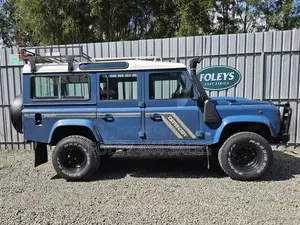 Land Rover Defender 90 1994 Blue