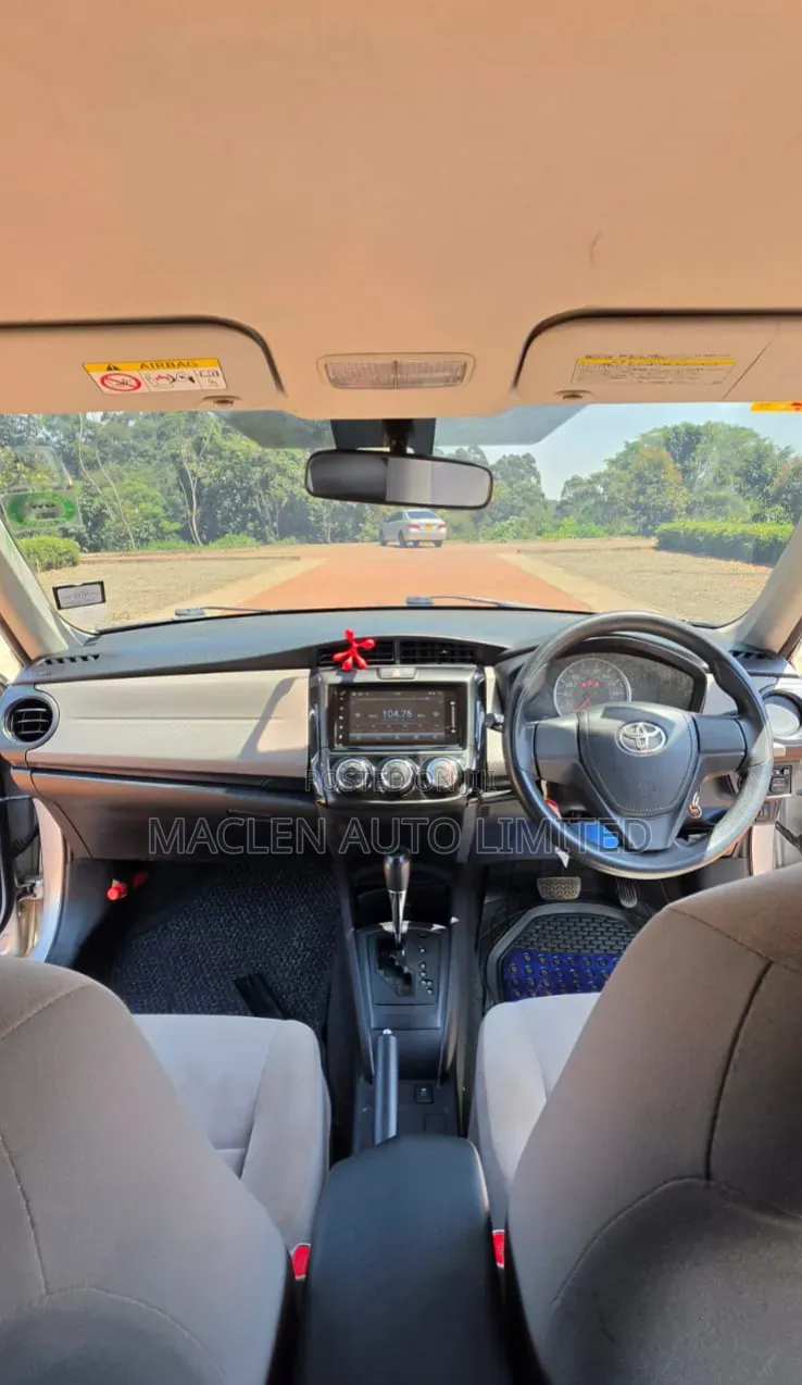 Toyota Axio 2014 Silver