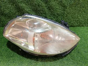 Headlight Assy Rh Nissan Tiida C11 2010