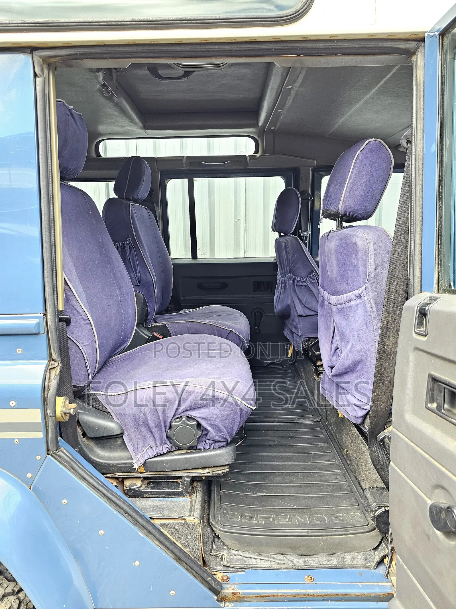 Land Rover Defender 90 1994 Blue