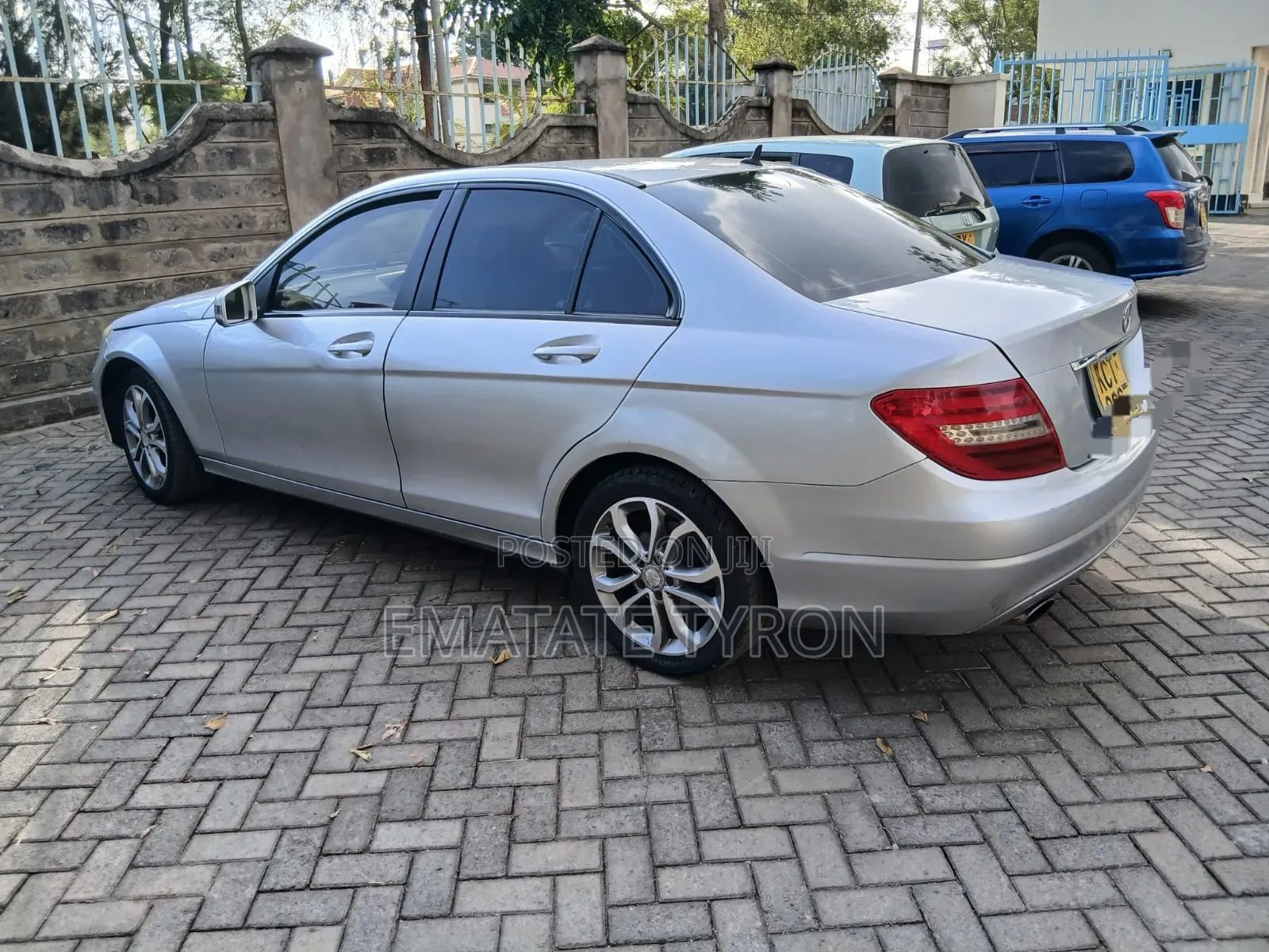 Mercedes-Benz C200 2012 Silver