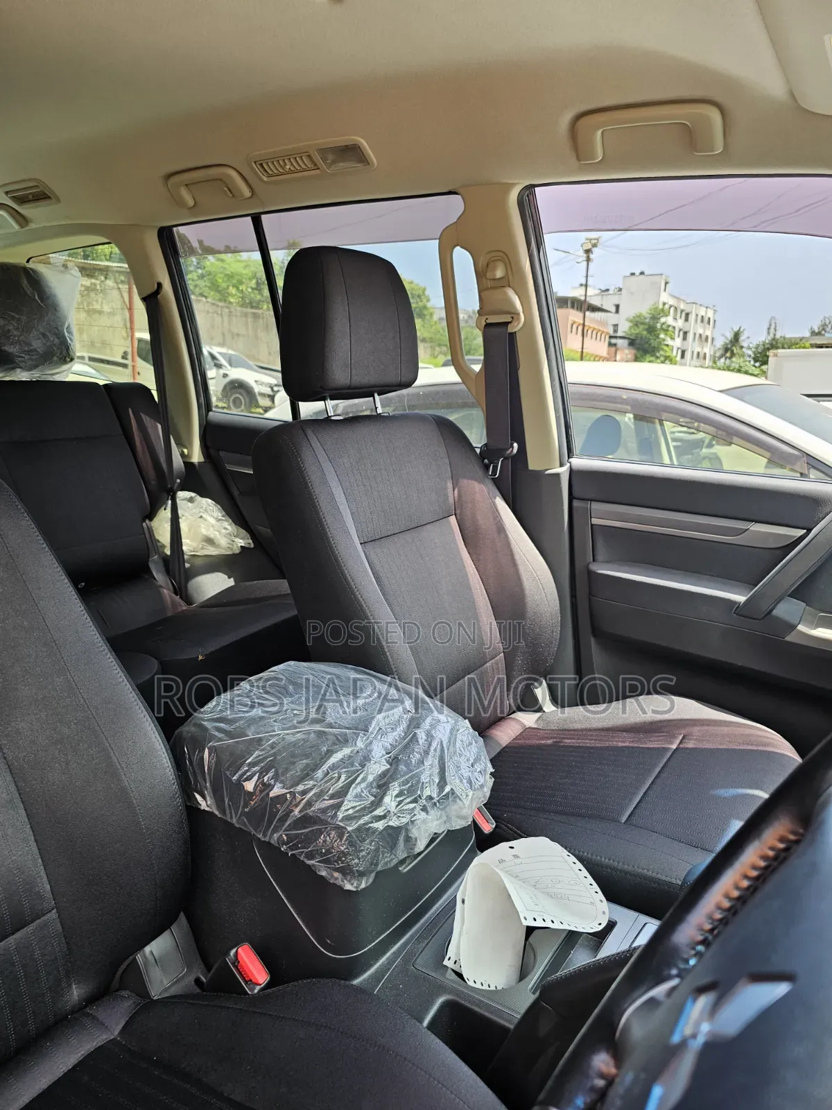 Mitsubishi Pajero 2019 Silver