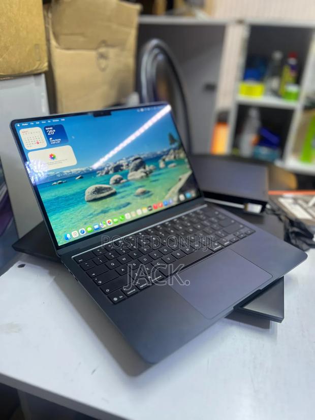 Laptop Apple MacBook Air 2025 M4 16GB Apple M4 SSD 256GB