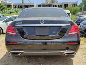 Mercedes-Benz E200 2019 Matt Black