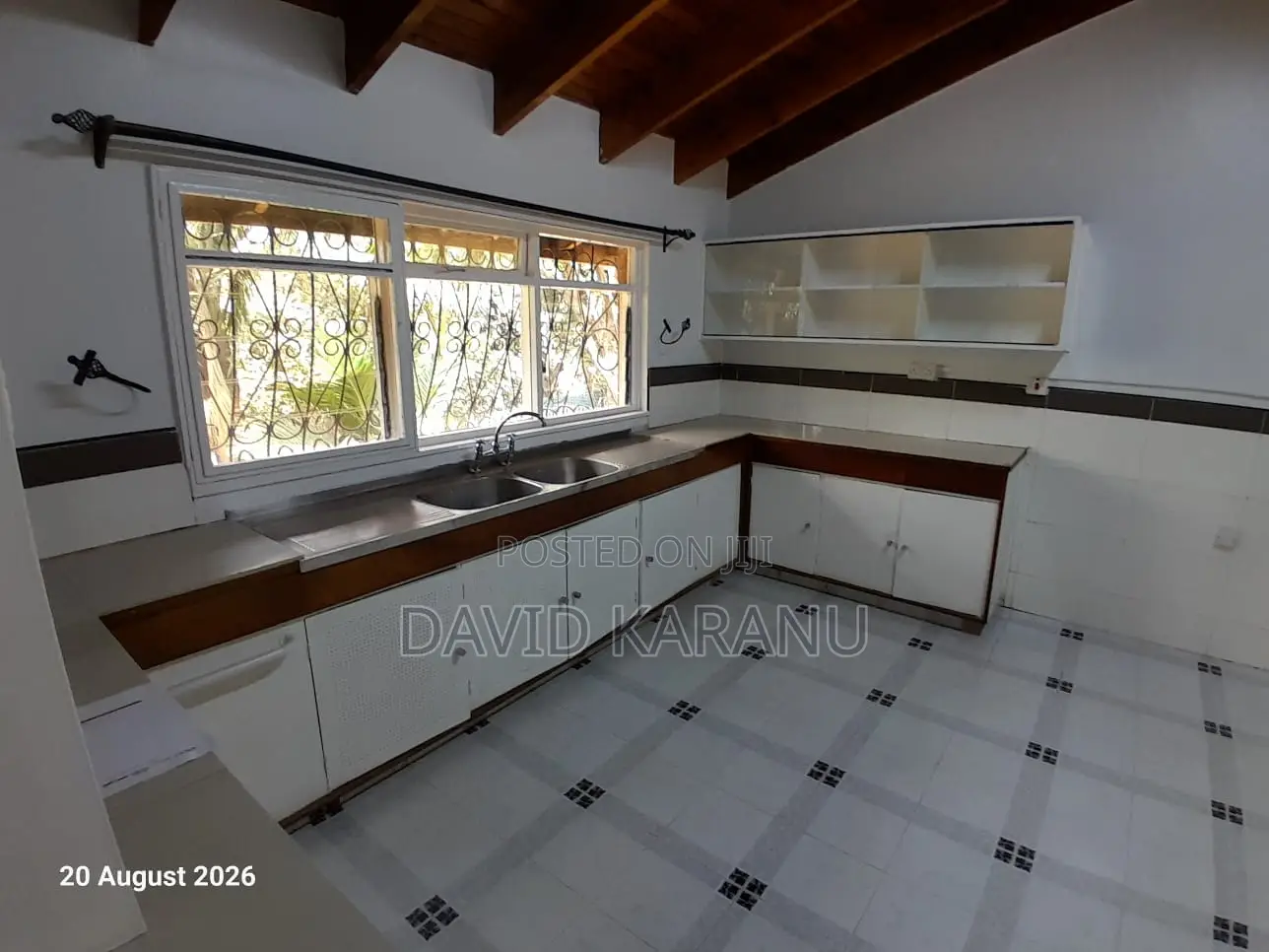 5bdrm Villa in Runda for rent