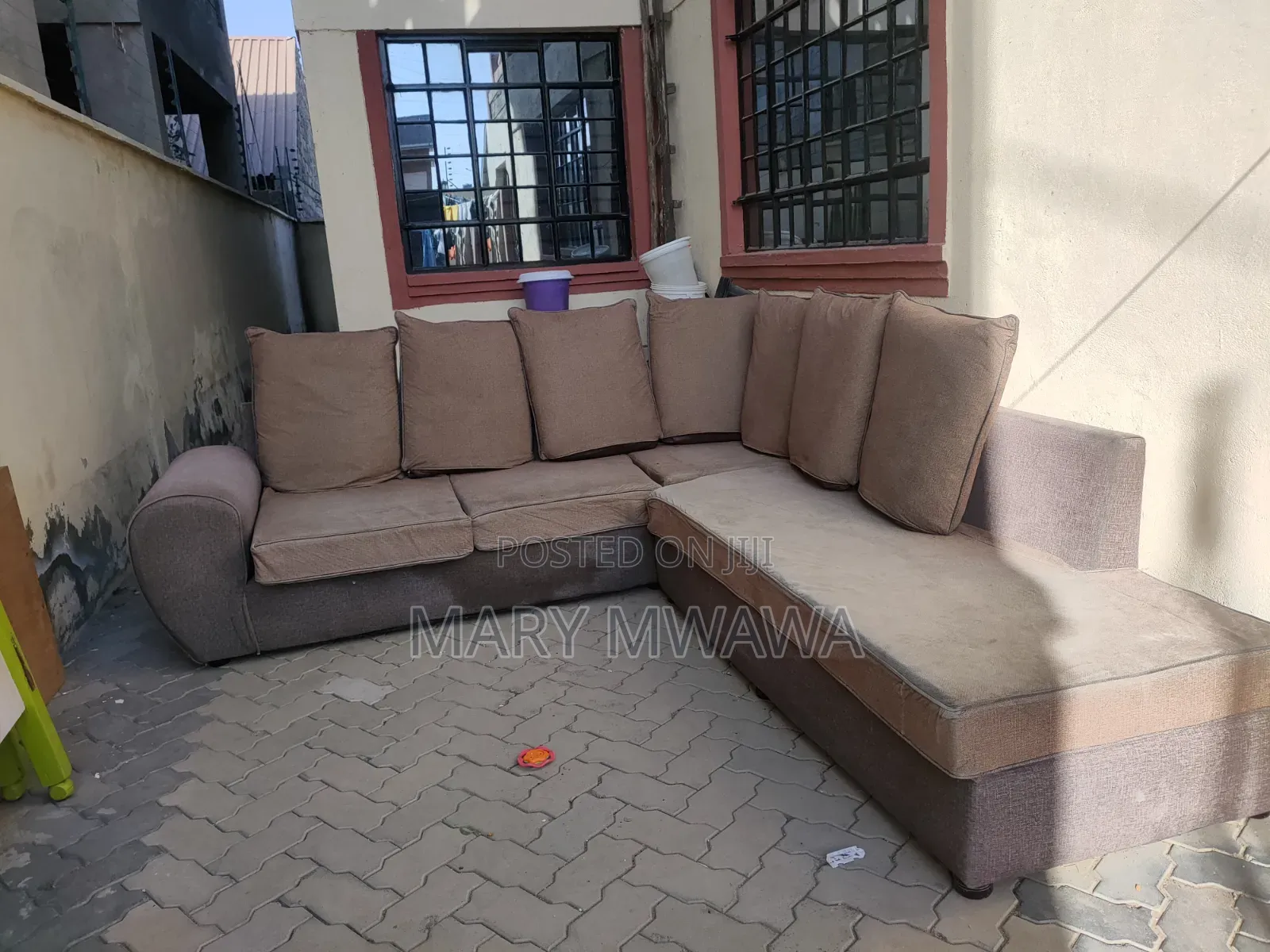 7 Seater Seat