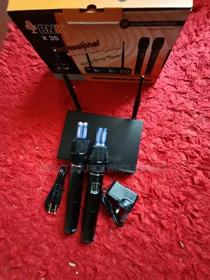 BNK X35 Wireless Microphone for Church & Events