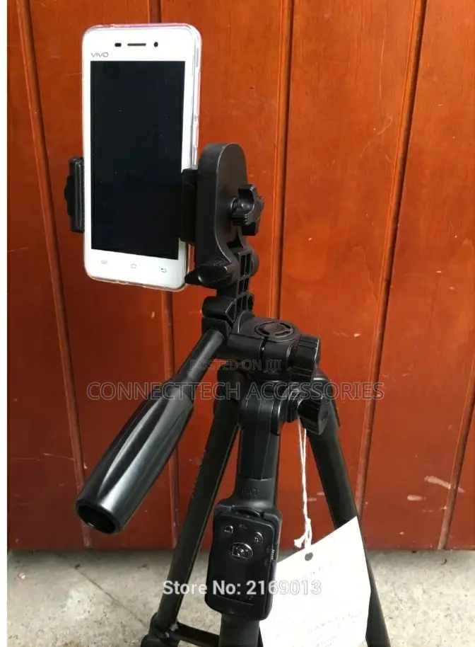 Yungteng 5208 Aluminium Tripod Stand With 3way Head &Bluetooth Remote