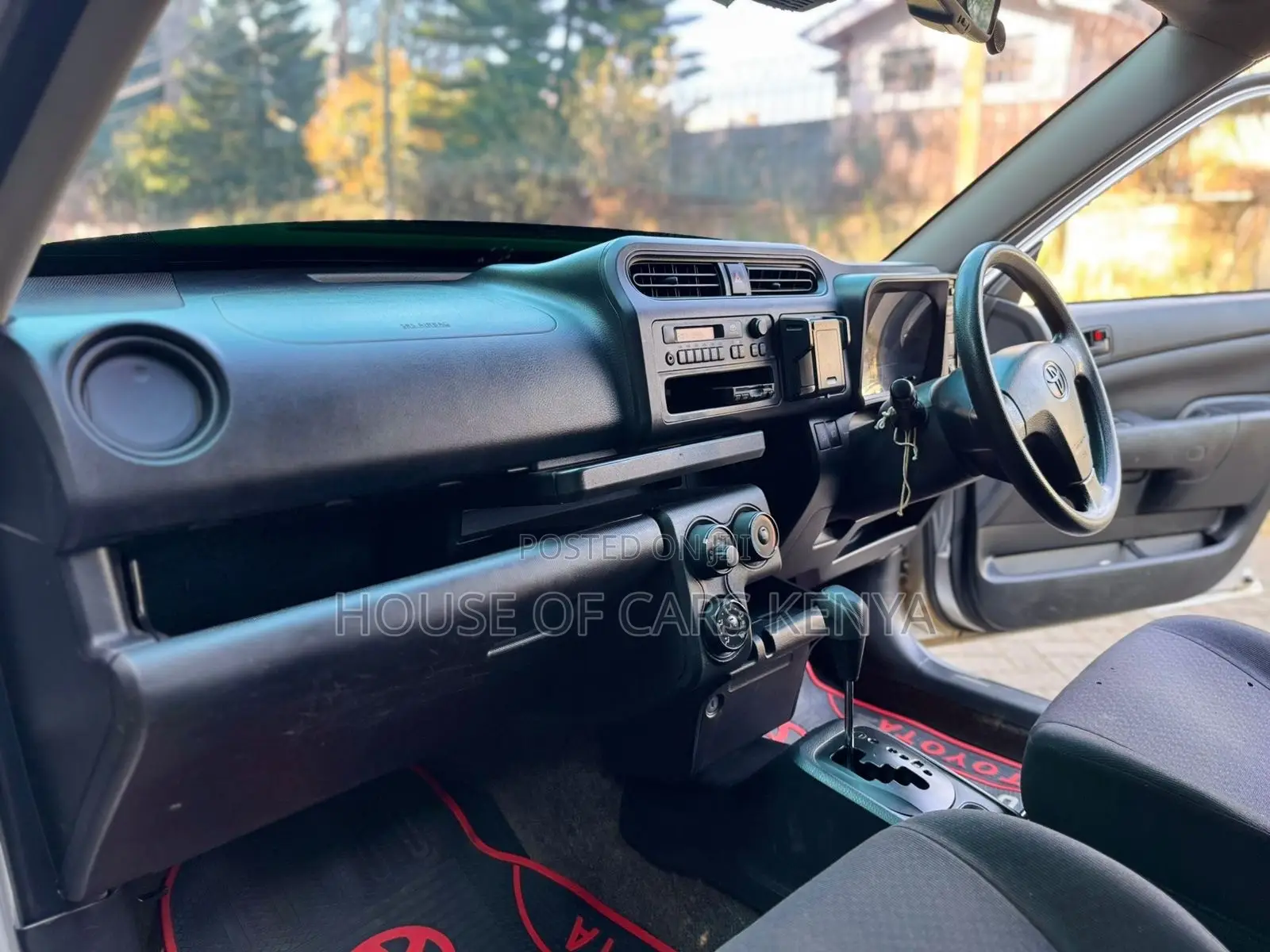 Toyota Probox 2018 Silver
