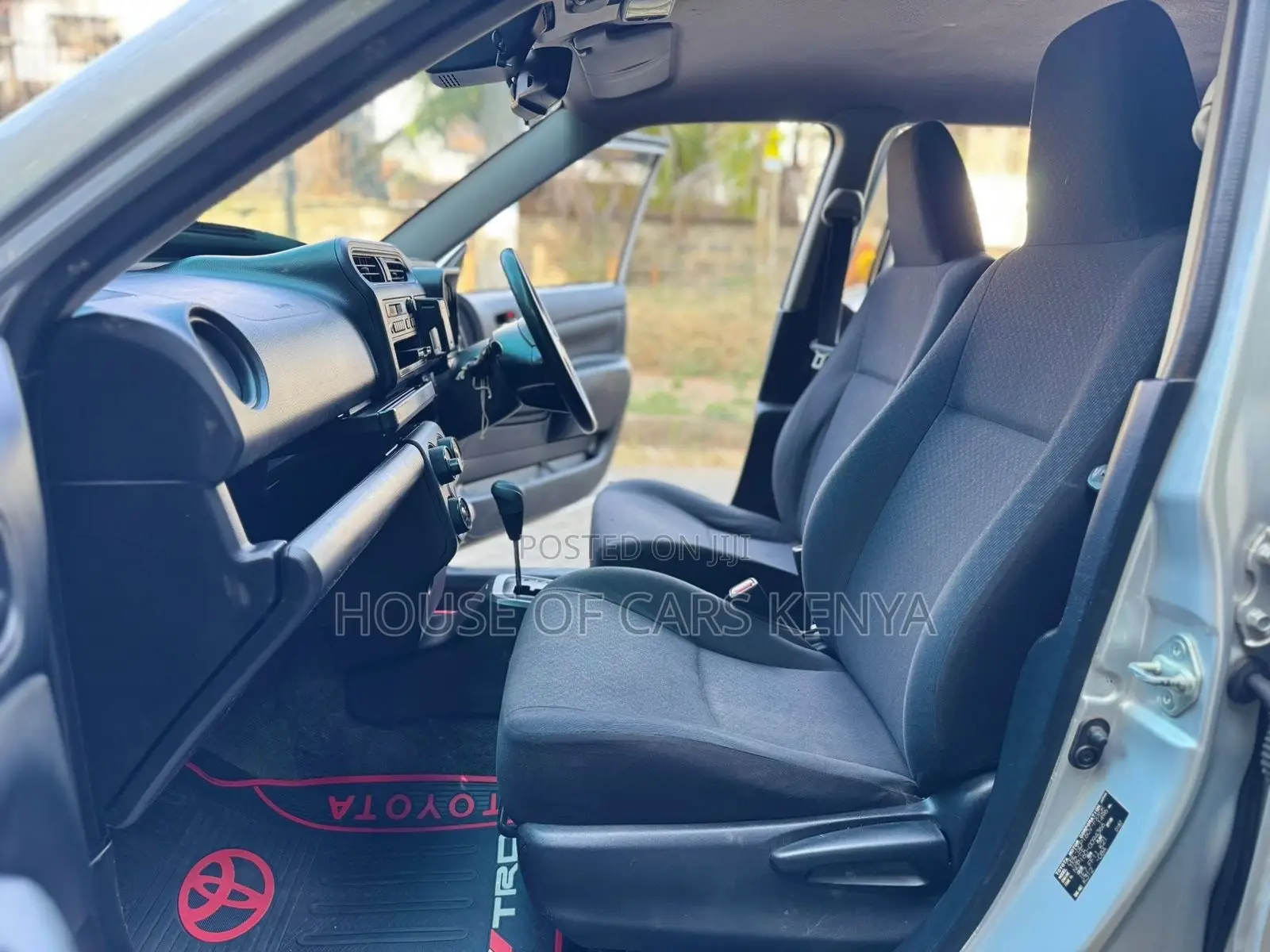 Toyota Probox 2018 Silver