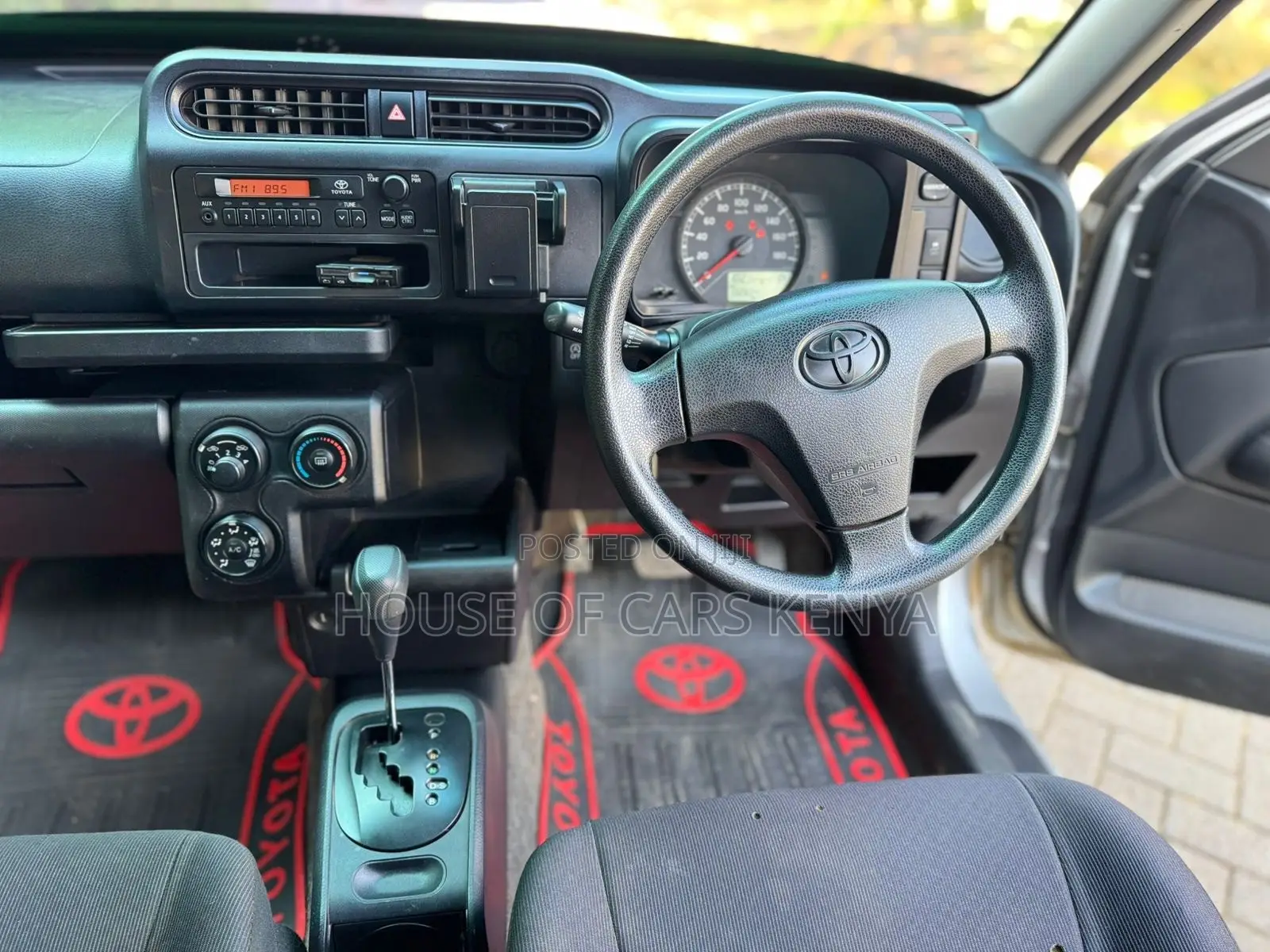 Toyota Probox 2018 Silver