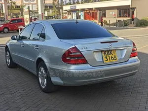 Mercedes-Benz E200 2023 Silver