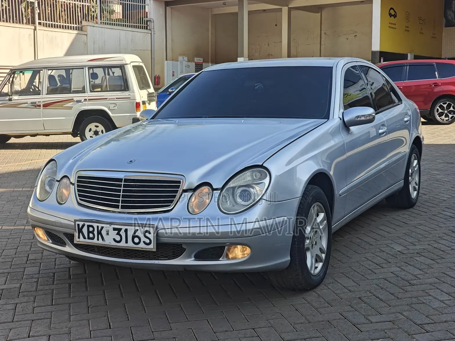 Mercedes-Benz E200 2023 Silver