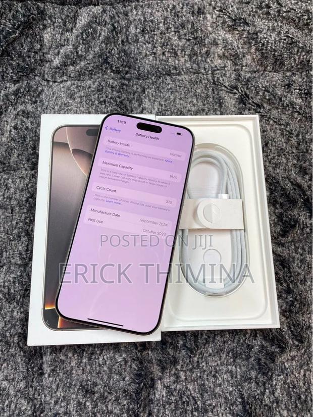 Apple iPhone 16 Pro Max 512 GB Gold - thumbnail 2