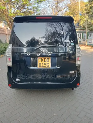 Toyota Voxy 2014 Black