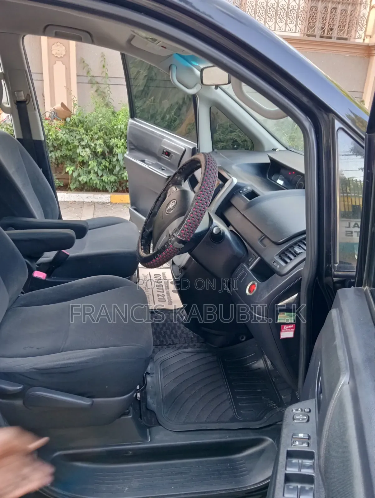 Toyota Voxy 2014 Black