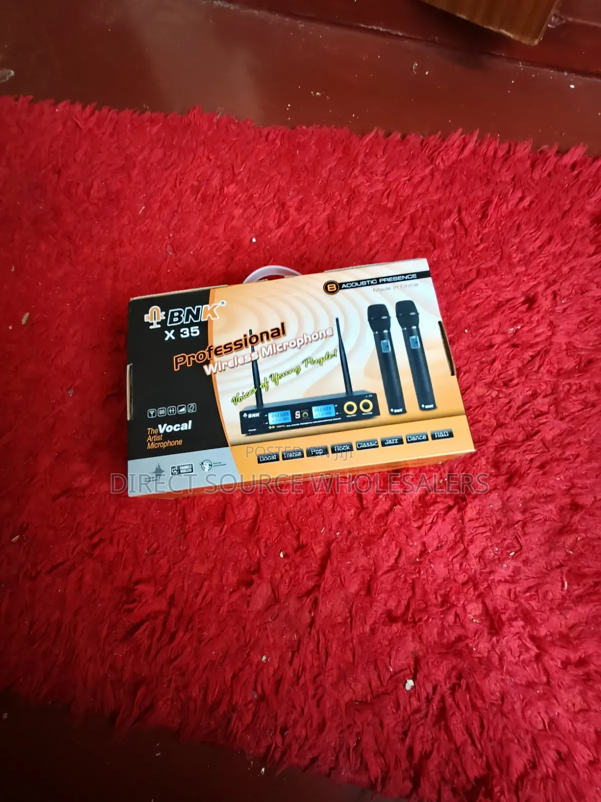 BNK X35 Wireless Microphone – Church & Conference Mic