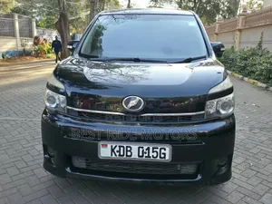 Toyota Voxy 2014 Black