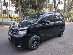 Toyota Voxy 2014 Black
