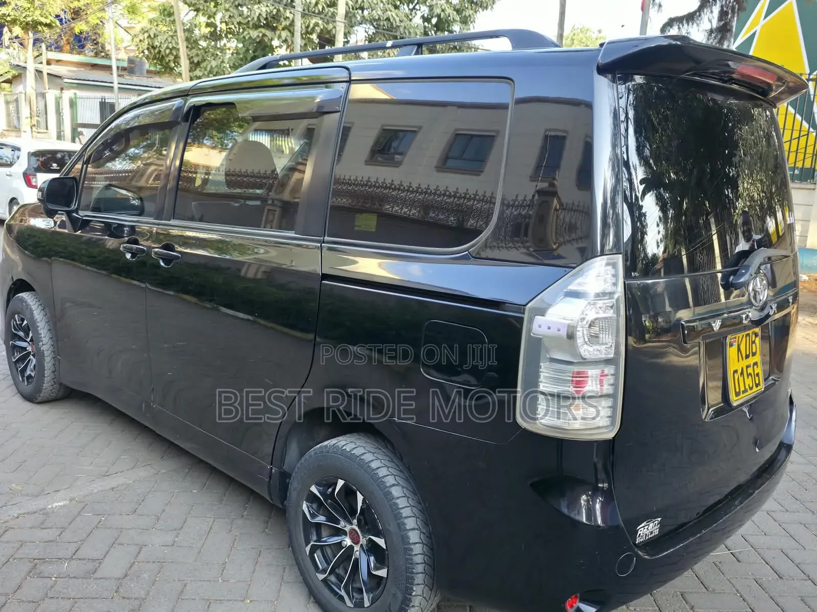 Toyota Voxy 2014 Black