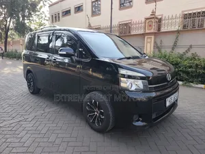 Toyota Voxy 2014 Black