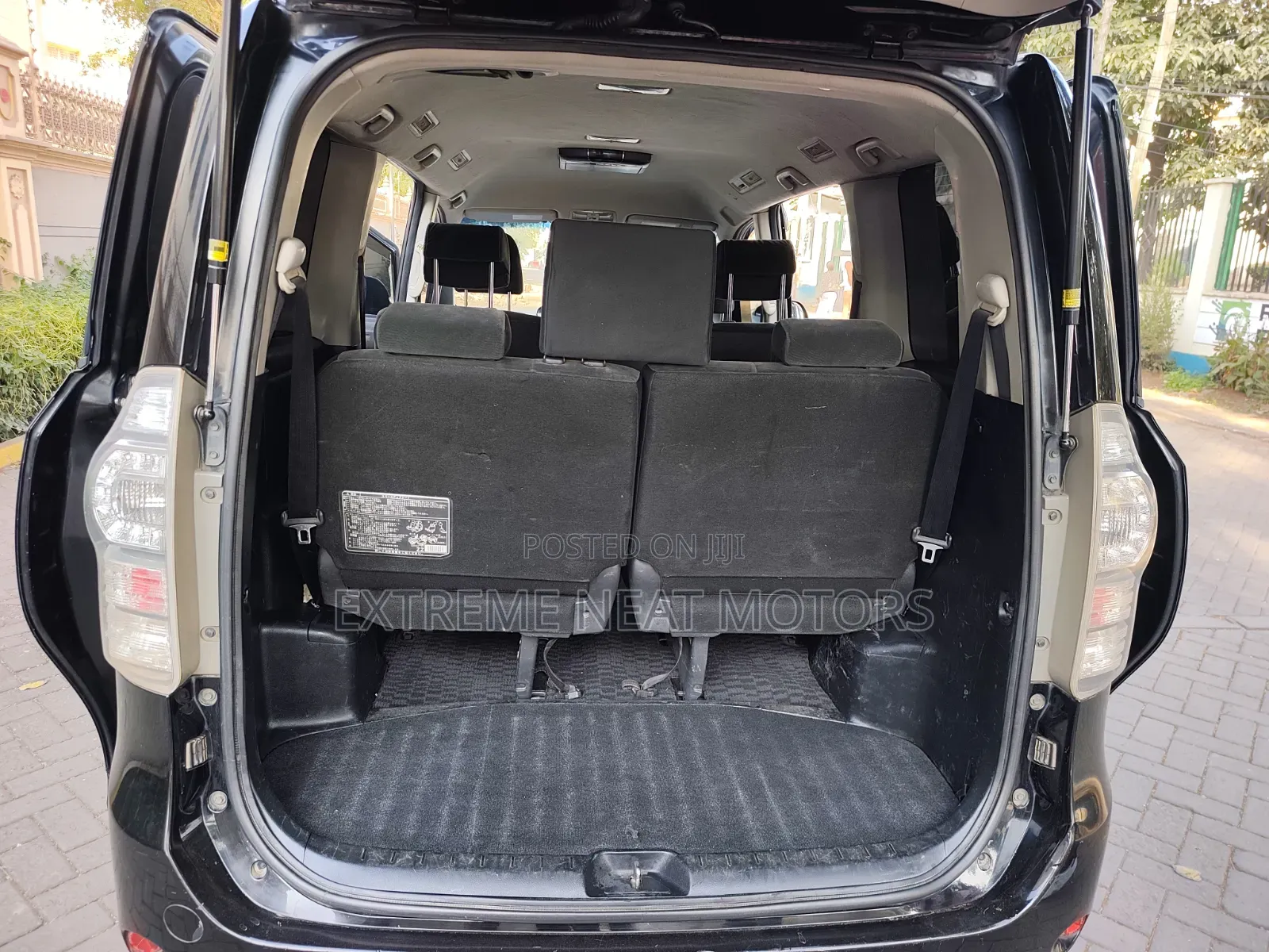 Toyota Voxy 2014 Black