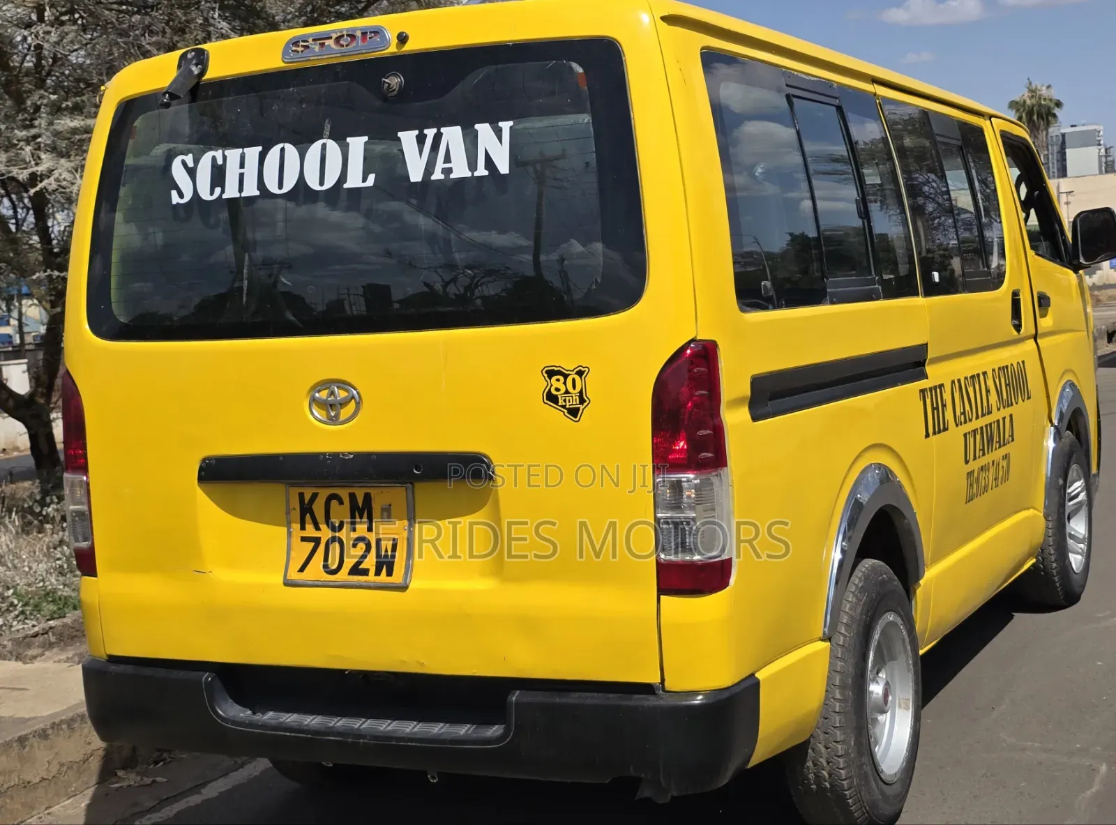 Toyota HiAce 2012 Yellow