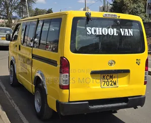 Toyota HiAce 2012 Yellow