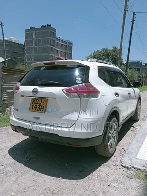 Nissan X-Trail 2.0 Petrol FWD 2015 Pearl