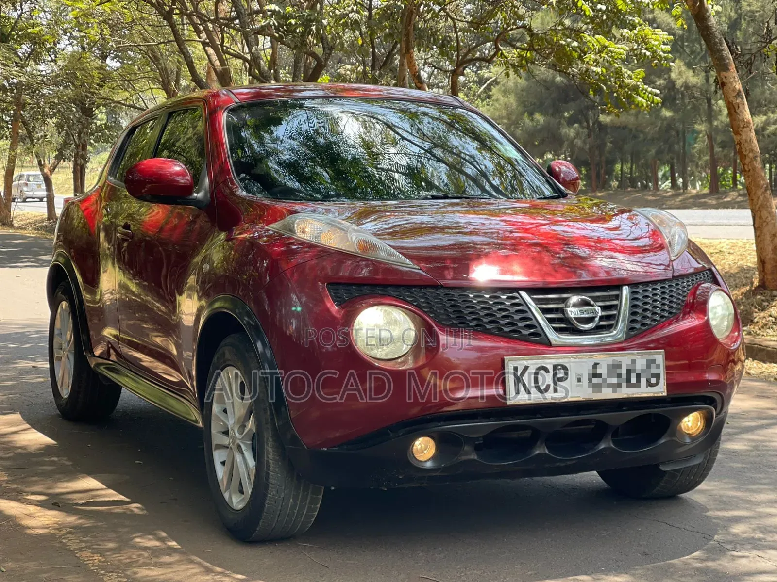 Nissan Juke 2011 Maroon