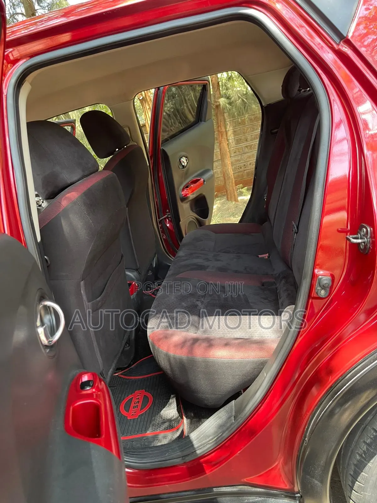 Nissan Juke 2011 Maroon
