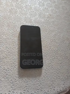 Apple iPhone 15 128 GB White