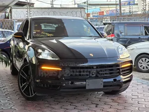 Porsche Cayenne 2020 Black