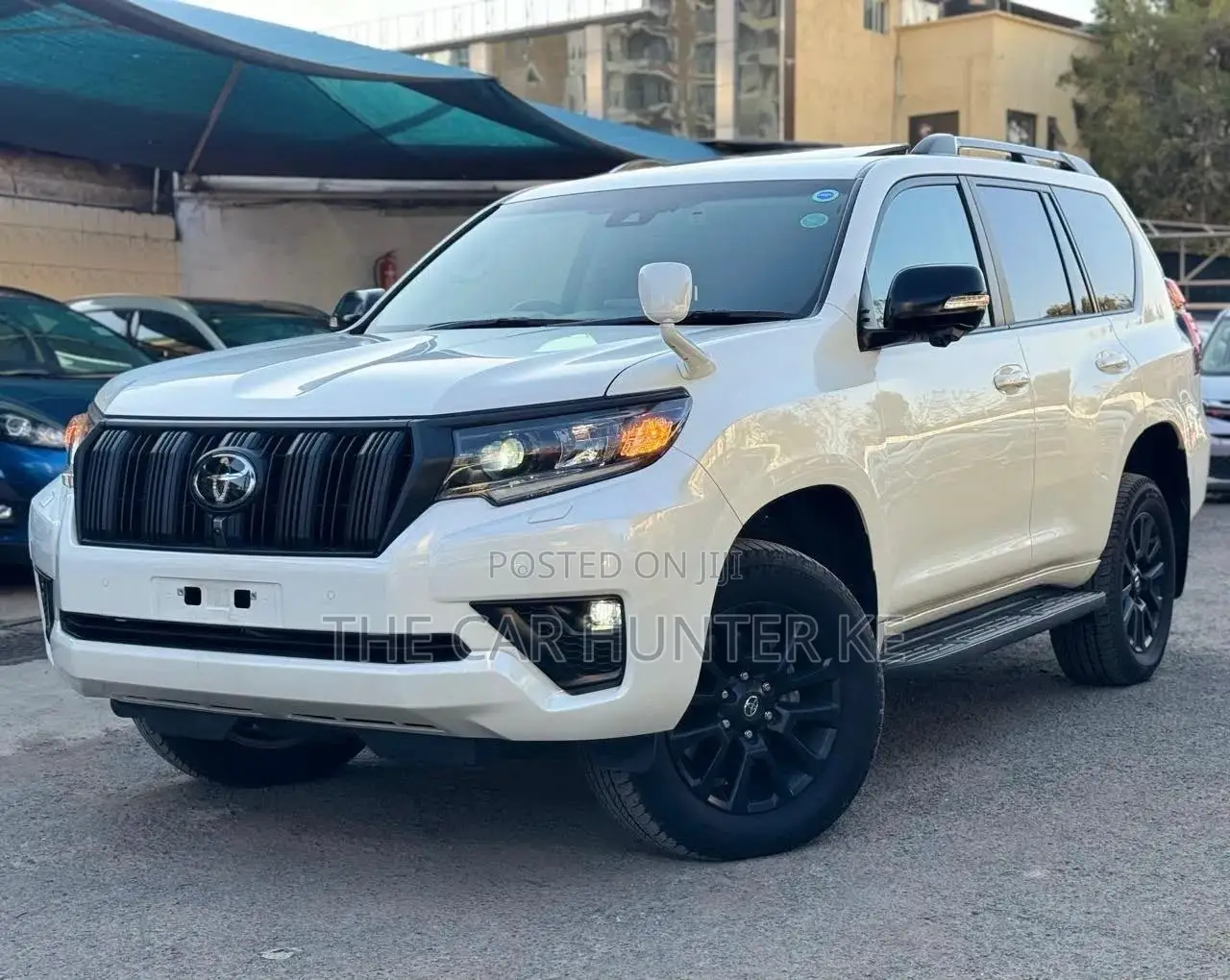 Toyota Land Cruiser Prado 2.8 2022 White