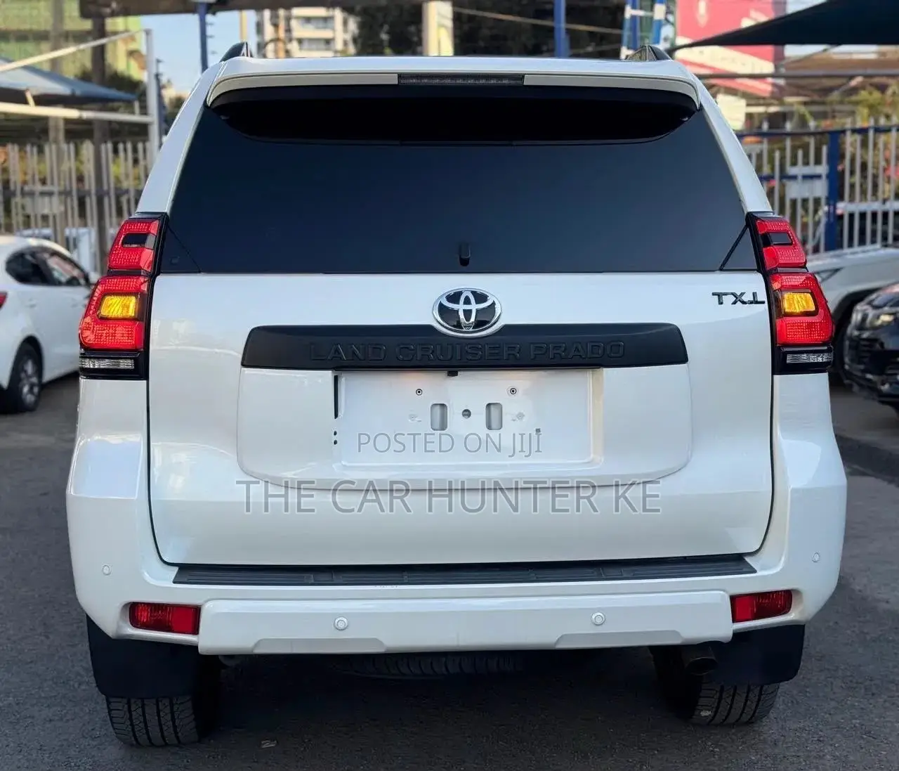 Toyota Land Cruiser Prado 2.8 2022 White
