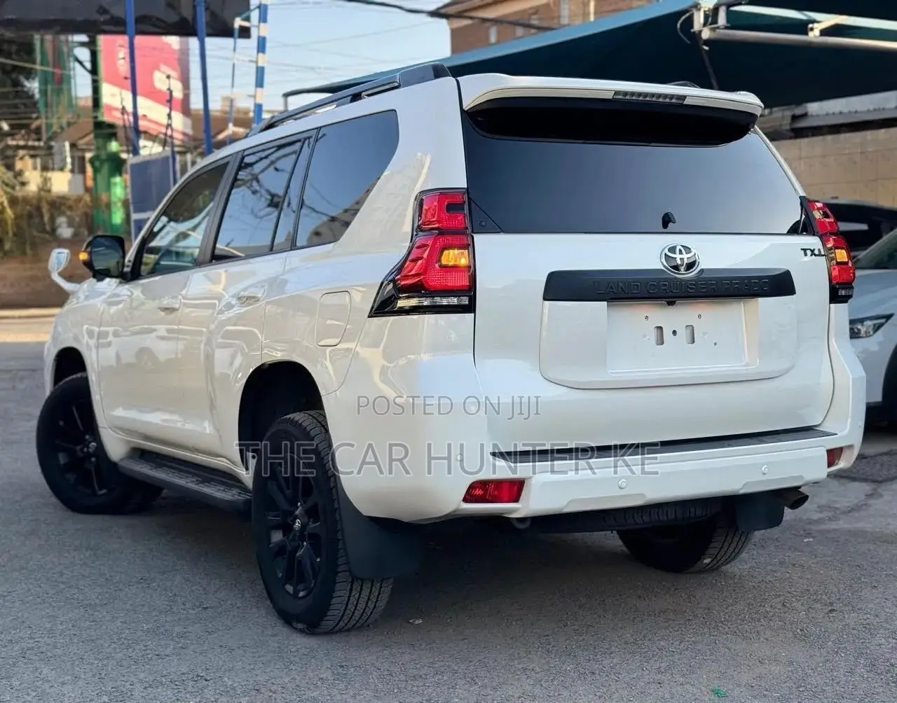 Toyota Land Cruiser Prado 2.8 2022 White