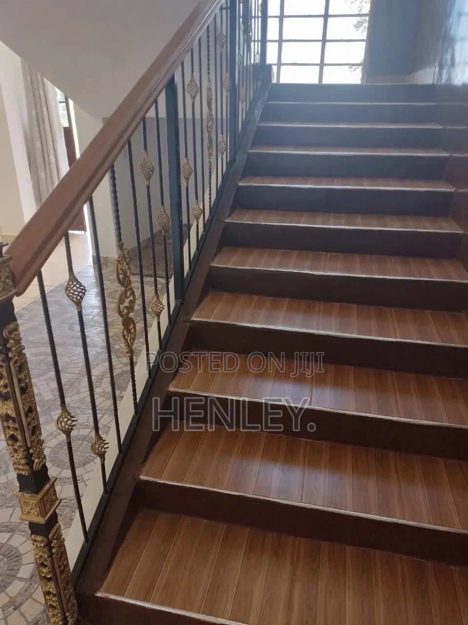 Hotel,guest House/ Restaurant and 1.25 Acres