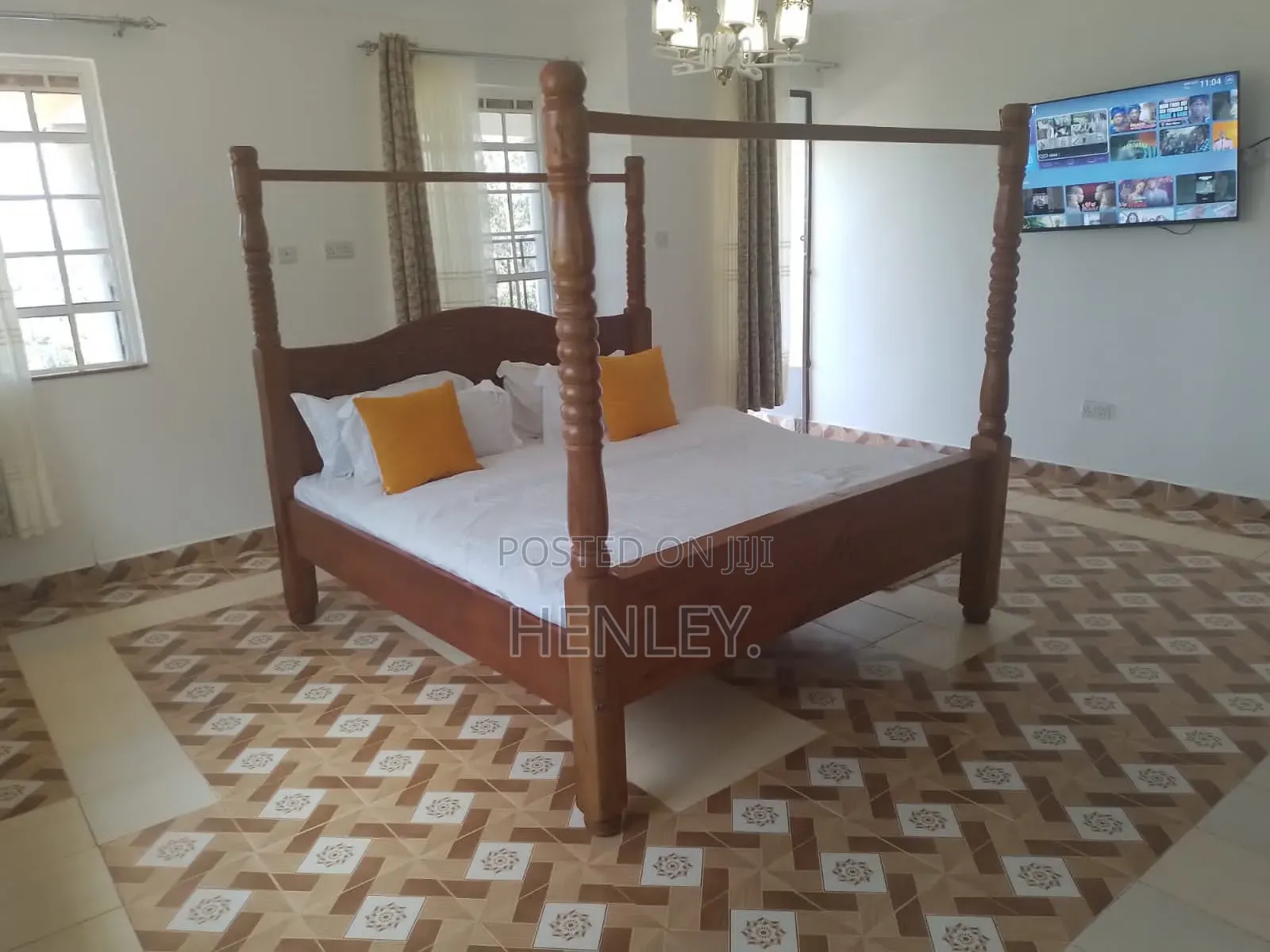 Hotel,guest House/ Restaurant and 1.25 Acres