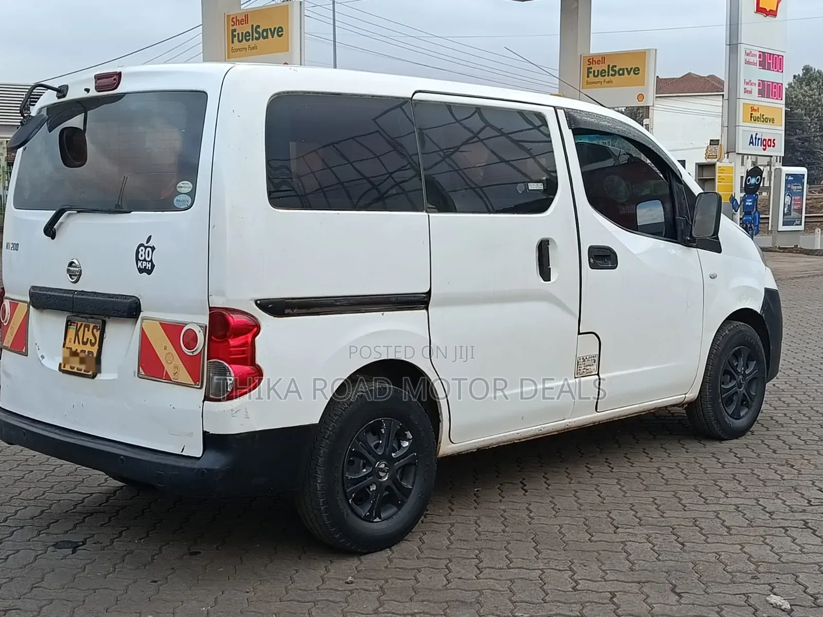 Nissan NV200 2011 White