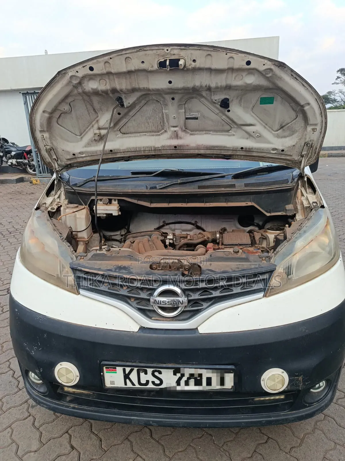 Nissan NV200 2011 White