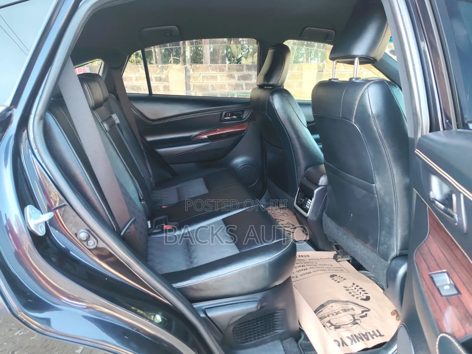 Toyota Harrier 2014