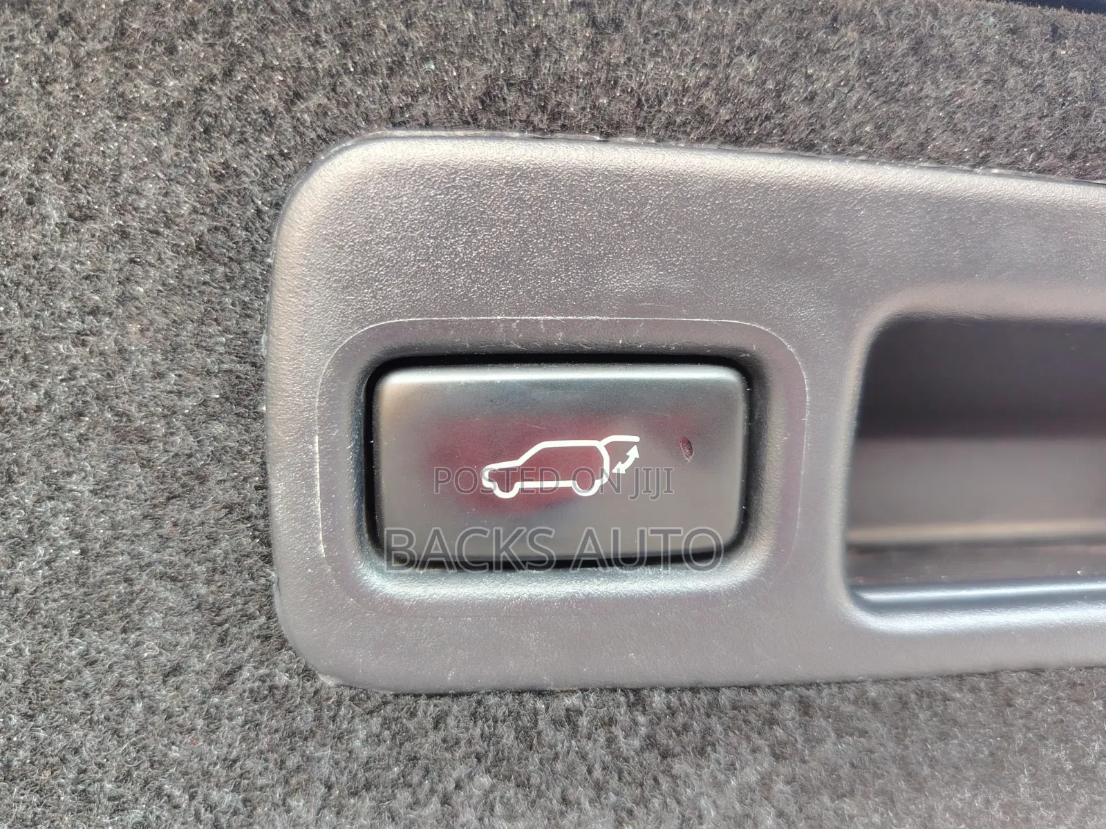 Toyota Harrier 2014