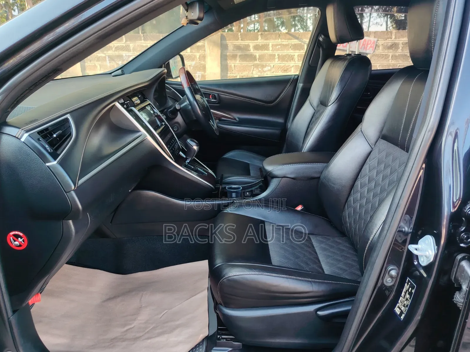 Toyota Harrier 2014