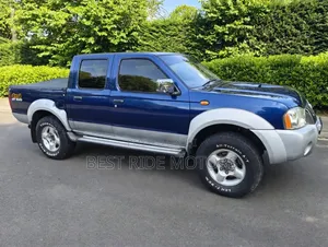 Nissan Hardbody 2011 Blue
