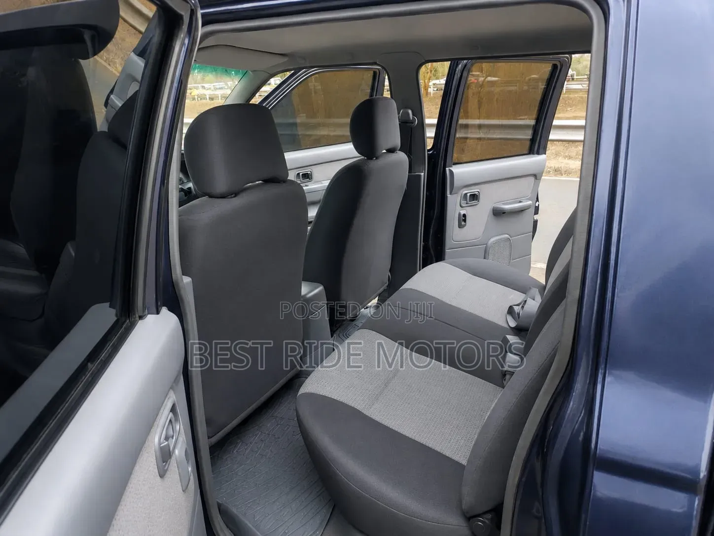 Nissan Hardbody 2011 Blue