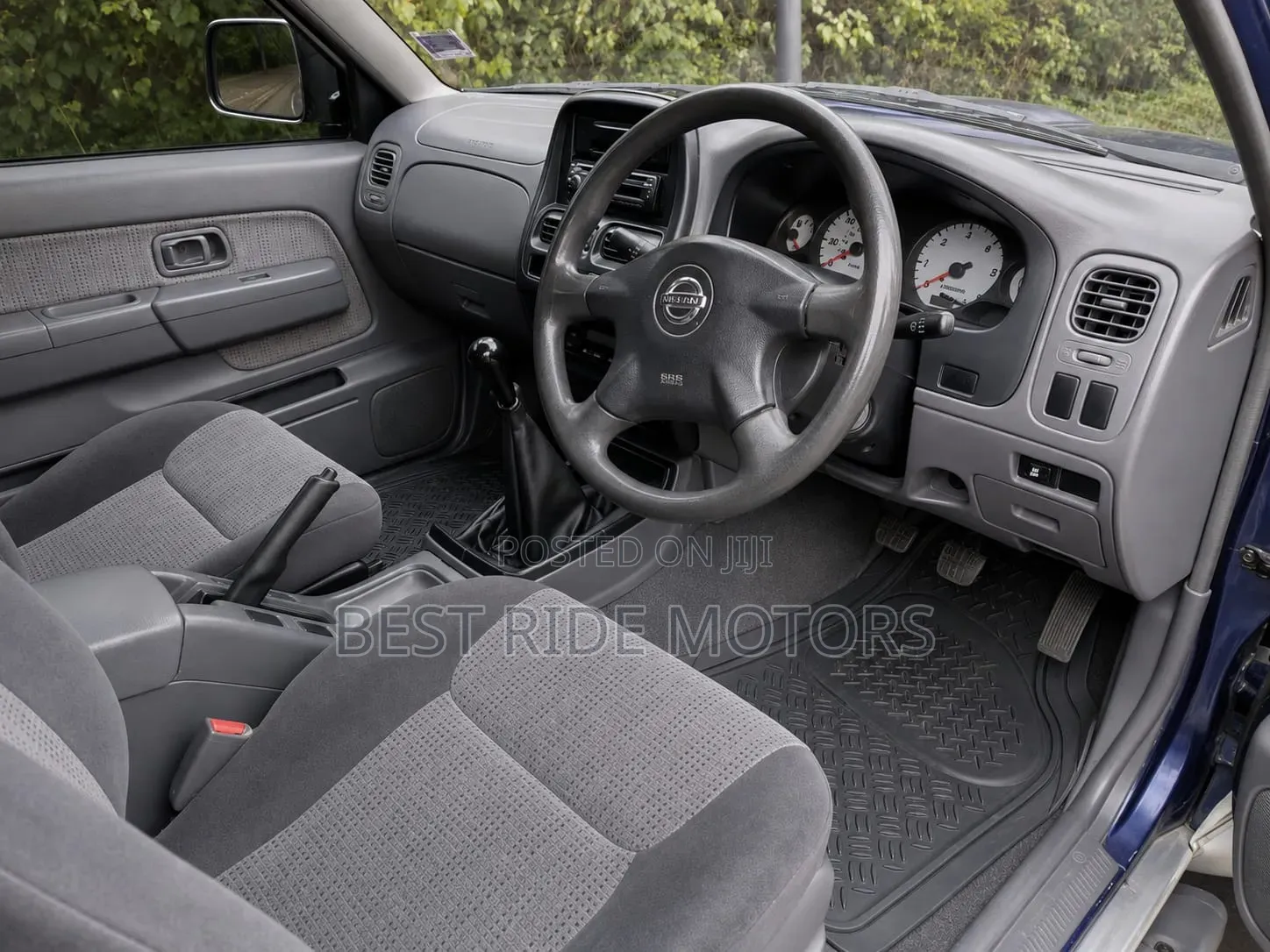 Nissan Hardbody 2011 Blue