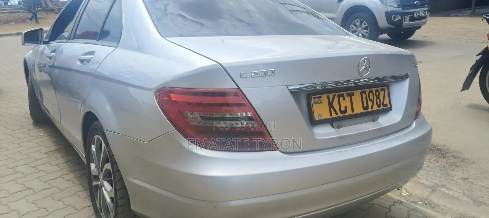 Mercedes-Benz C200 2012 Silver