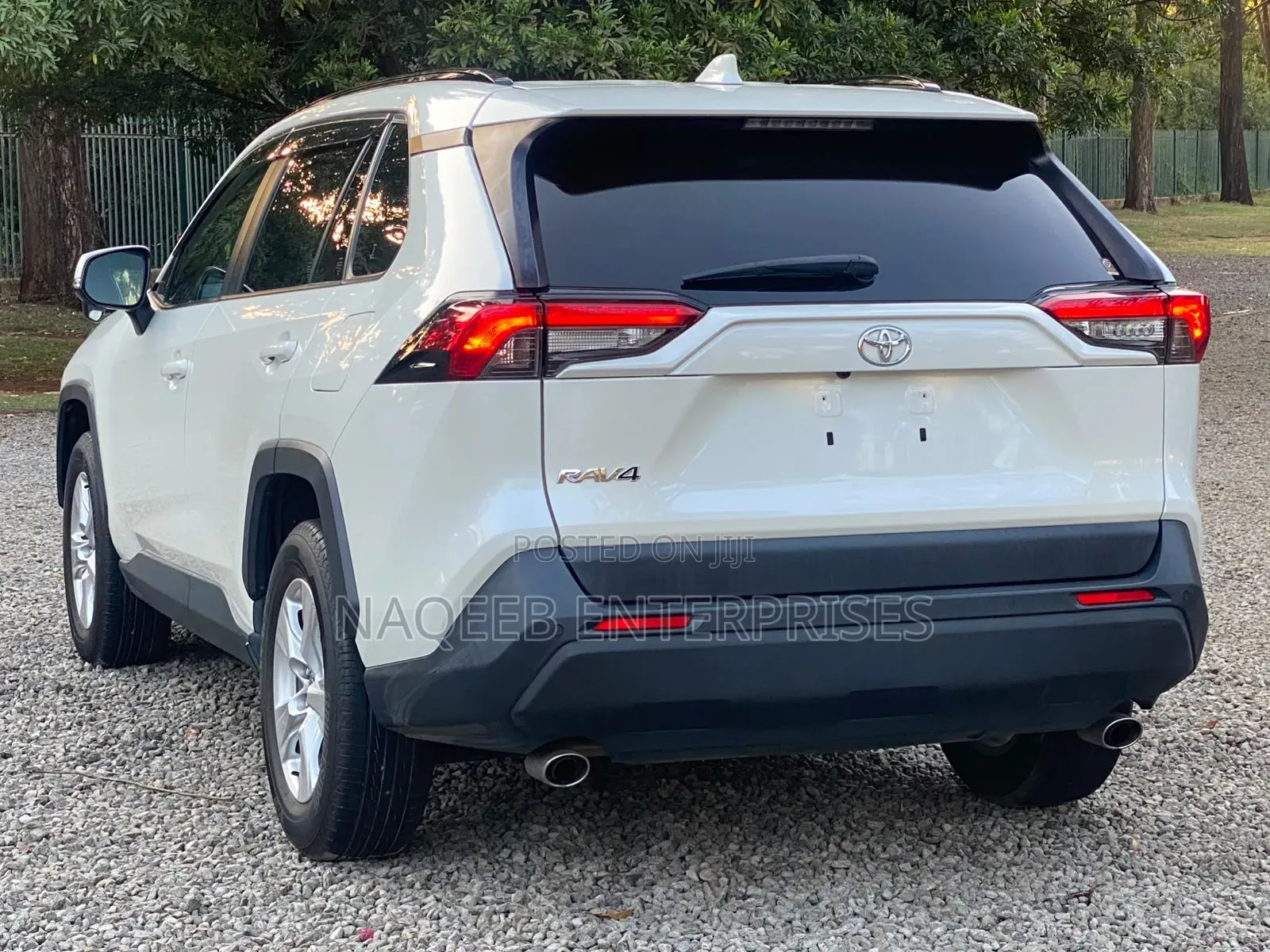 Toyota RAV4 2019 White