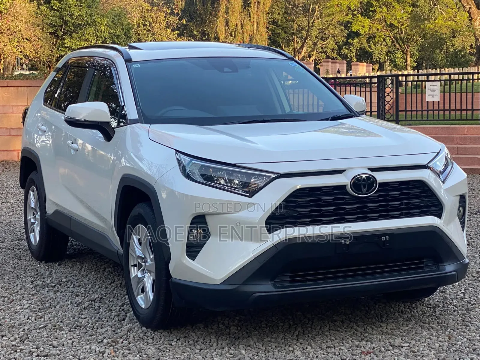 Toyota RAV4 2019 White